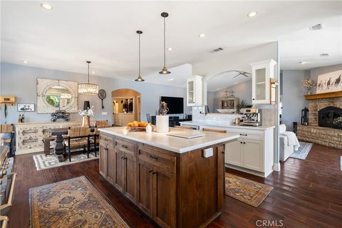 Tiny photo for 2325 Bella Tierra Pl, Paso Robles, CA 93446 (MLS # NS26080911)