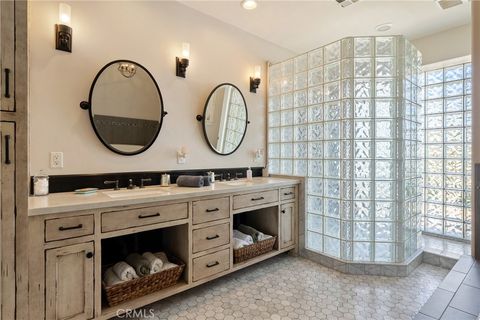 Tiny photo for 2325 Bella Tierra Pl, Paso Robles, CA 93446 (MLS # NS26080911)