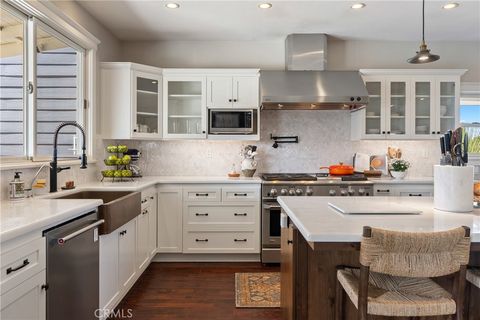 Tiny photo for 2325 Bella Tierra Pl, Paso Robles, CA 93446 (MLS # NS26080911)