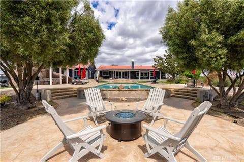 Tiny photo for 2325 Bella Tierra Pl, Paso Robles, CA 93446 (MLS # NS26080911)