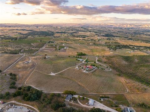 Tiny photo for 2325 Bella Tierra Pl, Paso Robles, CA 93446 (MLS # NS26080911)
