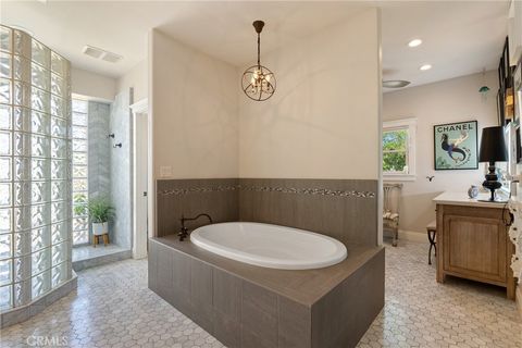 Tiny photo for 2325 Bella Tierra Pl, Paso Robles, CA 93446 (MLS # NS26080911)