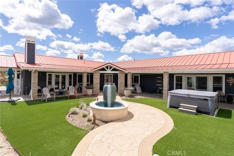 Tiny photo for 2325 Bella Tierra Pl, Paso Robles, CA 93446 (MLS # NS26080911)