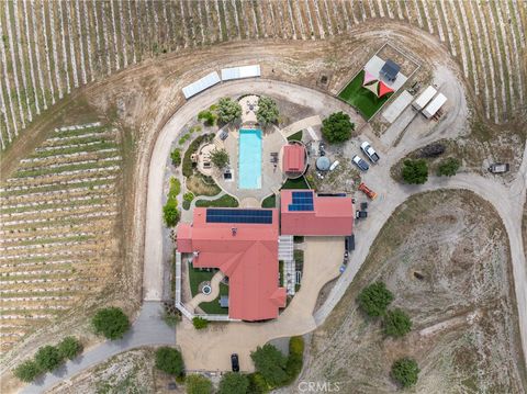 Tiny photo for 2325 Bella Tierra Pl, Paso Robles, CA 93446 (MLS # NS26080911)