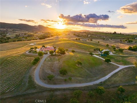 Tiny photo for 2325 Bella Tierra Pl, Paso Robles, CA 93446 (MLS # NS26080911)