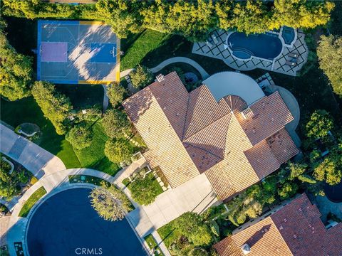 Photo of 3850 Prado De Las Uvas, Calabasas, CA 91302 (MLS # SR26035471)