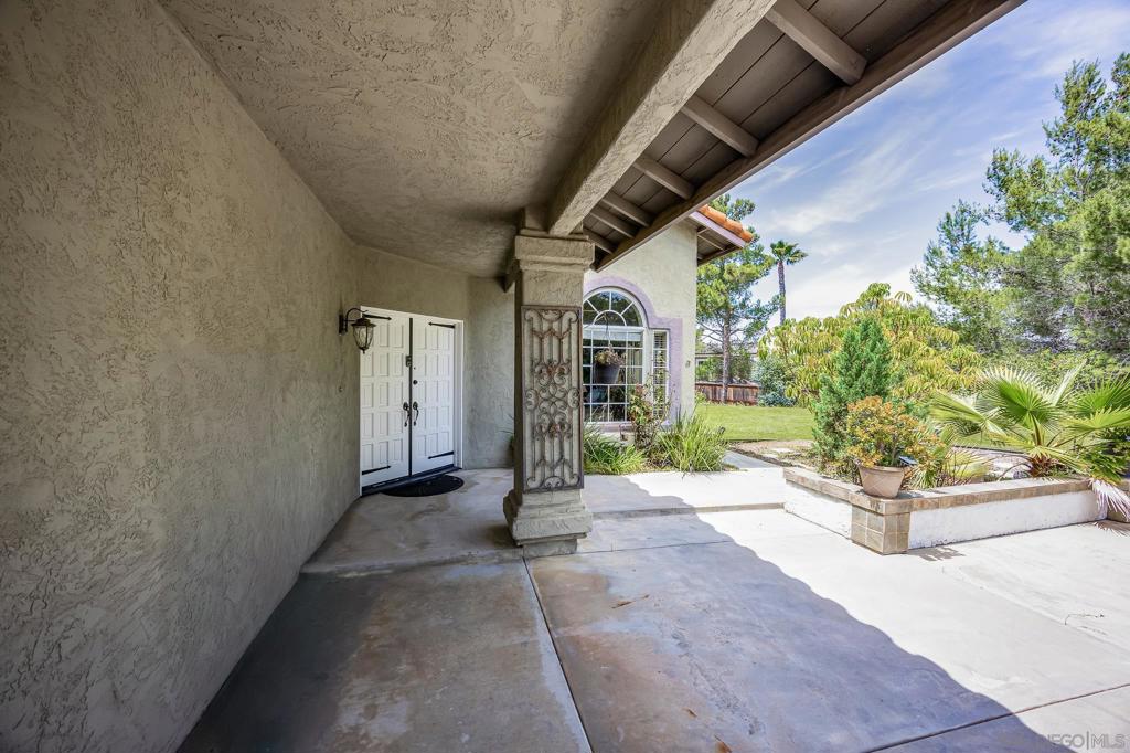 457 Silver Shadow Dr