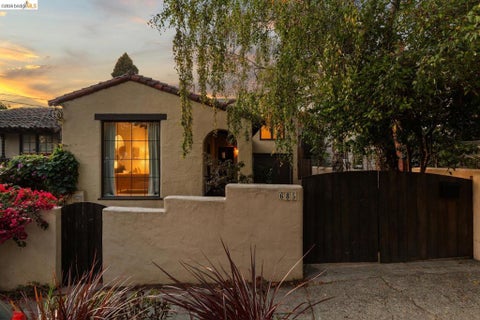Photo of 685 Oberlin Ave AVE, Kensington, CA 94708 (MLS # 41147597)