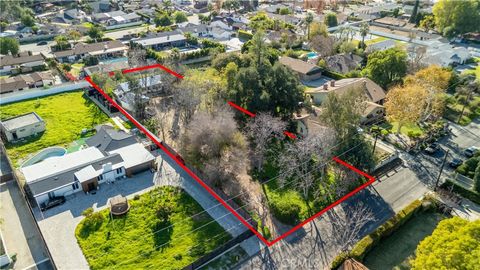 Photo of 10560 Art St, Sunland, CA 91040 (MLS # SR26048464)