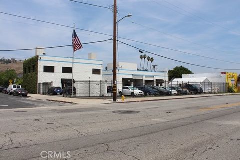 Photo of 1114 N San Fernando Road #A, Los Angeles, CA 90065 (MLS # GD25220793)