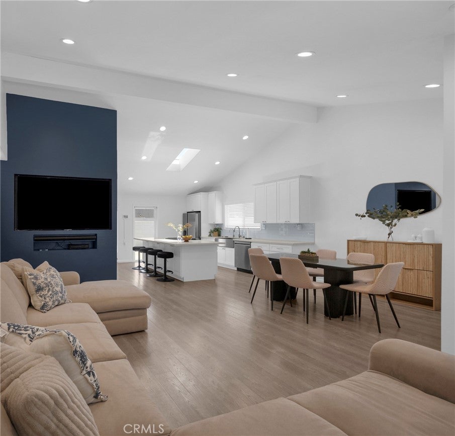 6008 Premiere Ave
