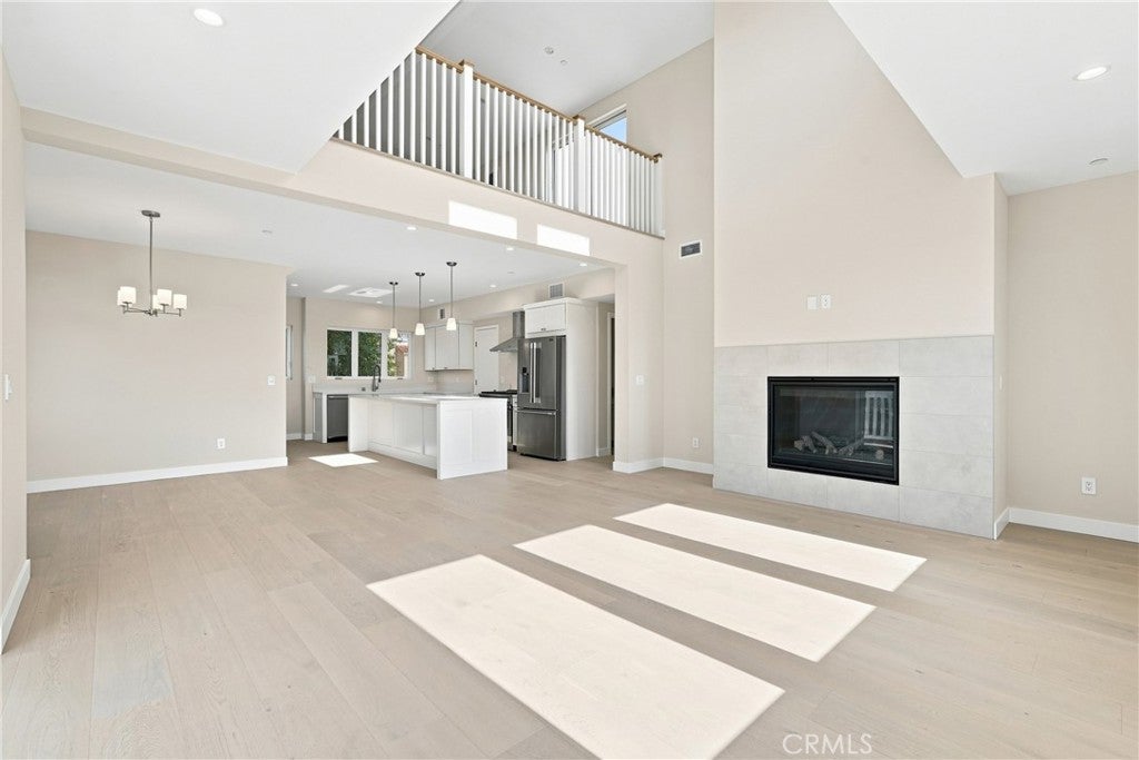 109 N Francisca Avenue