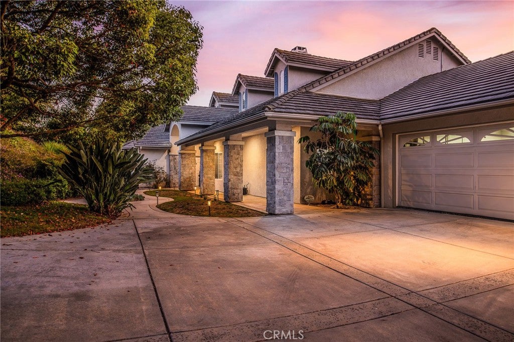 2771 Dos Lomas