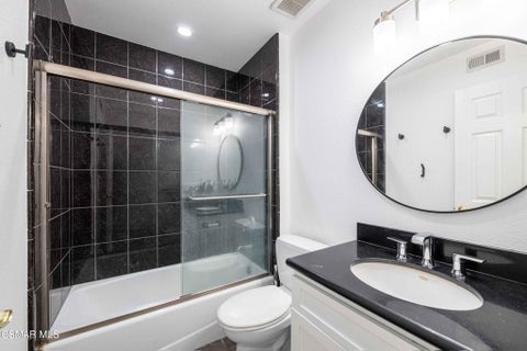 Tiny photo for 2278 Moss Court, Thousand Oaks, CA 91362 (MLS # 226004202)