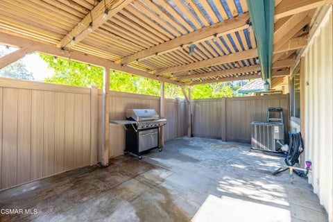 Tiny photo for 2278 Moss Court, Thousand Oaks, CA 91362 (MLS # 226004202)