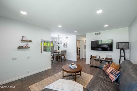 Tiny photo for 2278 Moss Court, Thousand Oaks, CA 91362 (MLS # 226004202)