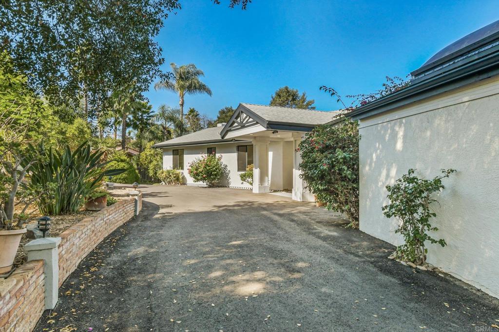 1051 Via Rancho Parkway