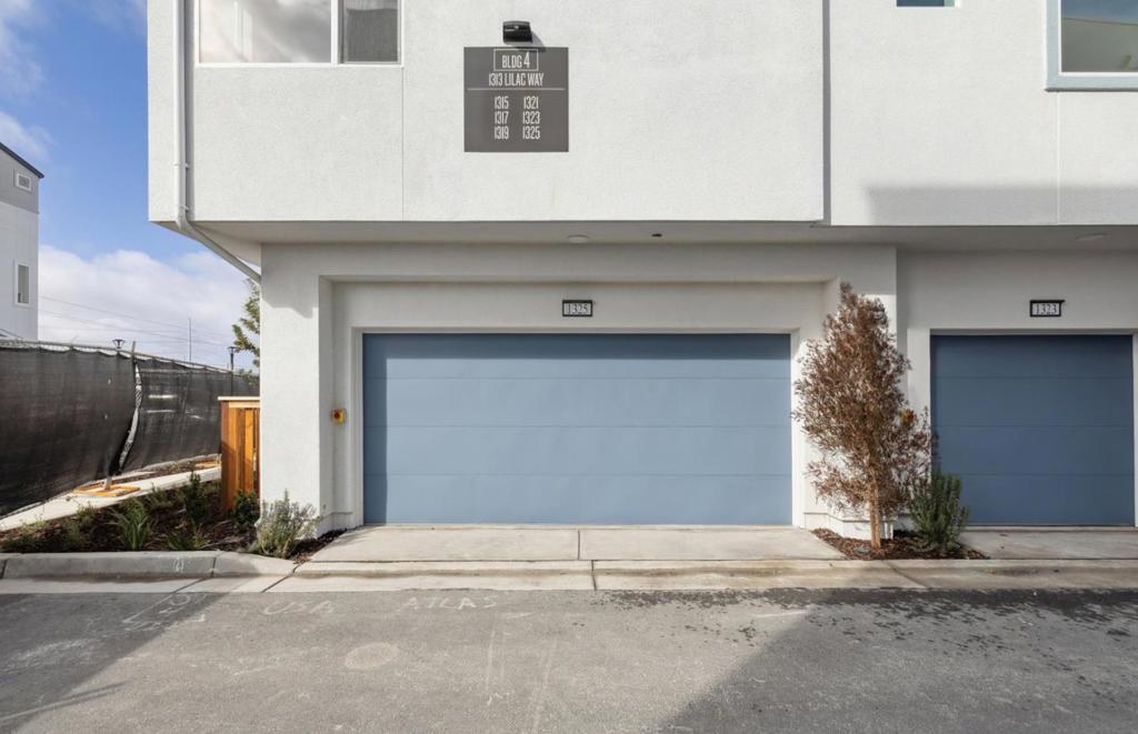 1325 Lilac Way