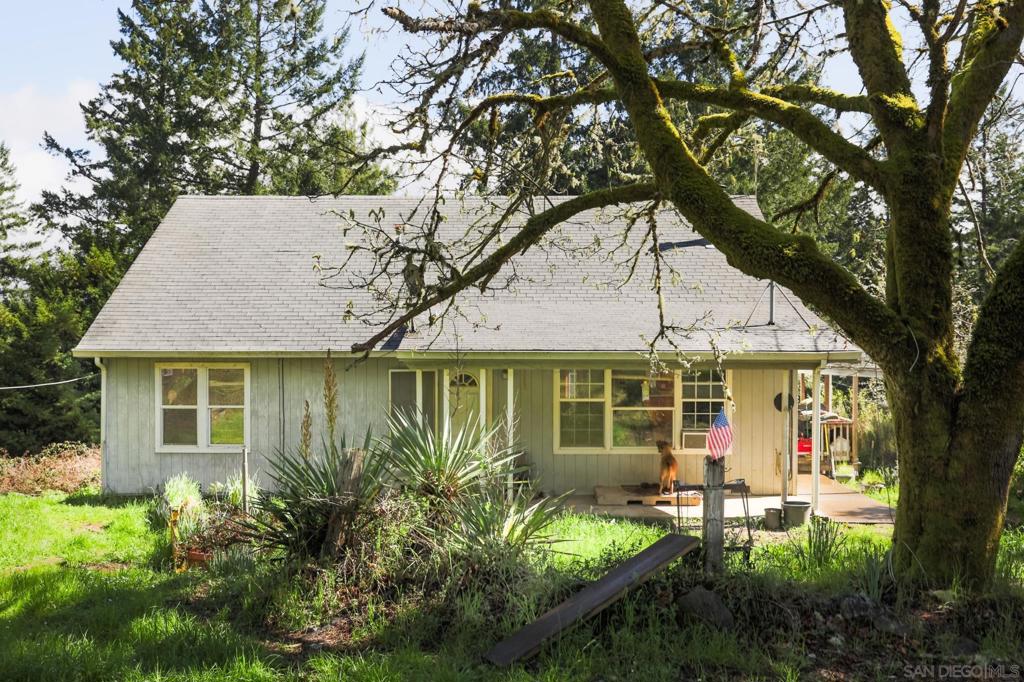 9897 Dyerville Loop Rd