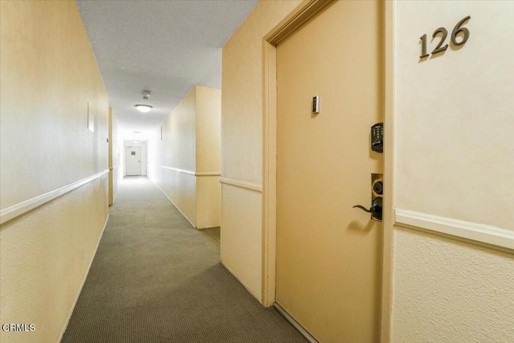 Photo of 11645 Montana Avenue #126, Los Angeles, CA 90049 (MLS # V1-34151)