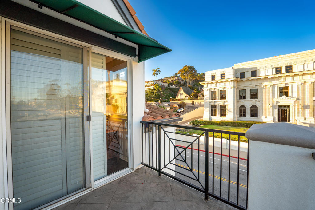 Poli Oaks Pavillion - 5338 - Residential