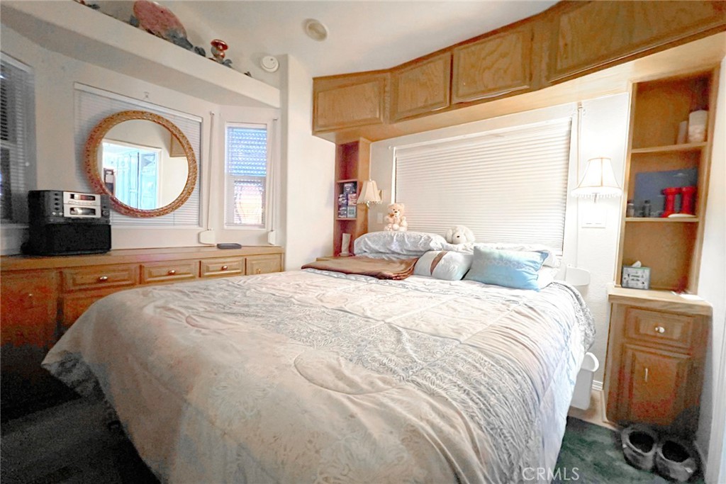 Desert Shadows RV Resort (33619) - Manufactured In Park