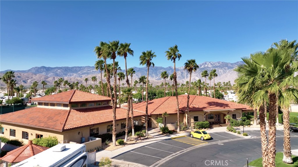 Desert Shadows RV Resort (33619) - Manufactured In Park