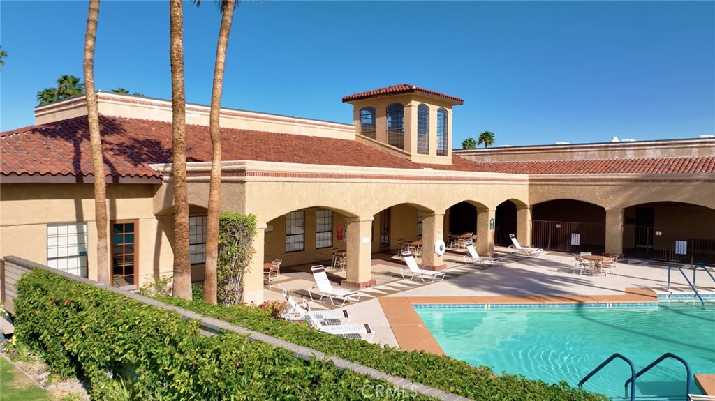 Desert Shadows RV Resort (33619) - Manufactured In Park