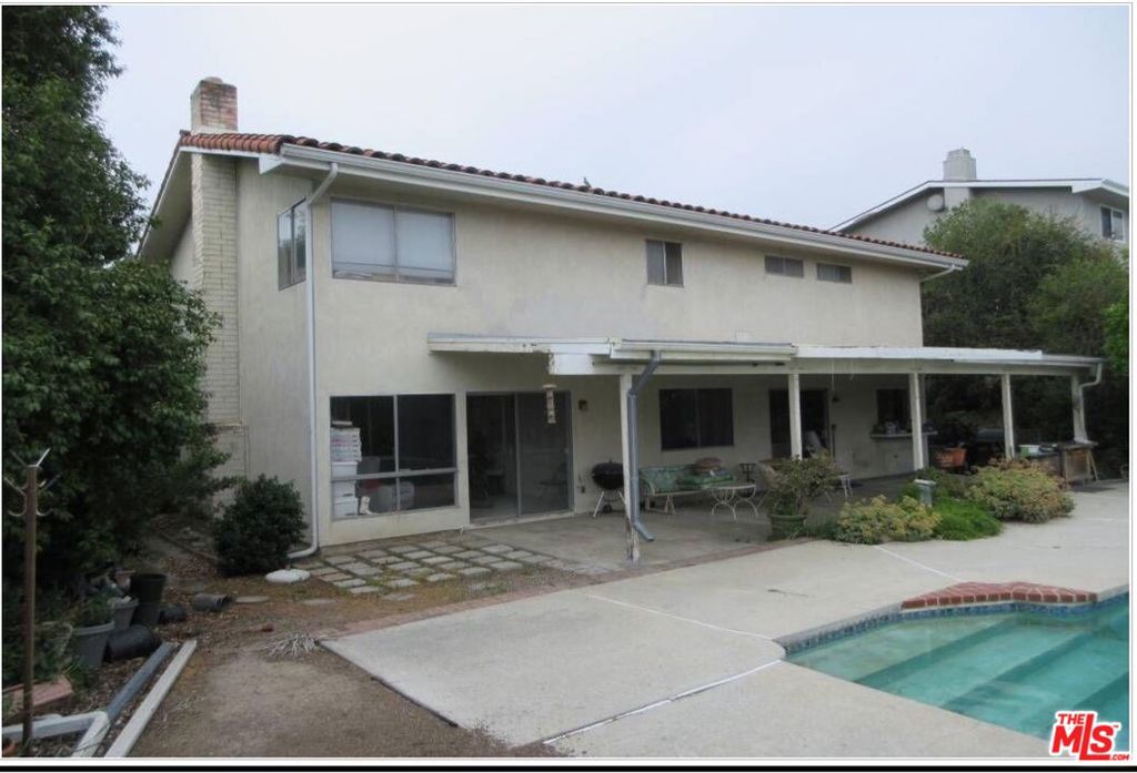 24561 Calvert Street