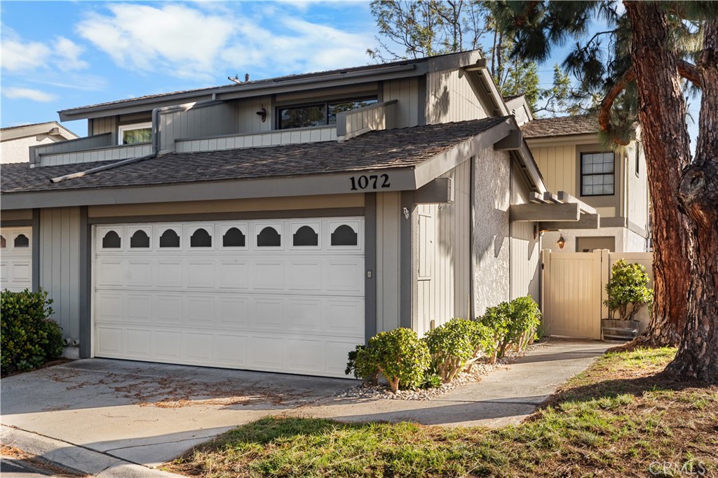 1072 Tustin Pines