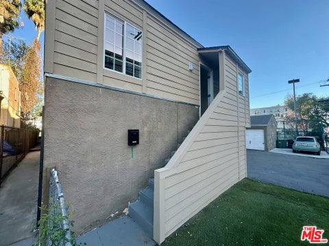 Photo of 1762 1/2 N Las Palmas Avenue, Los Angeles, CA 90028 (MLS # 26876495)