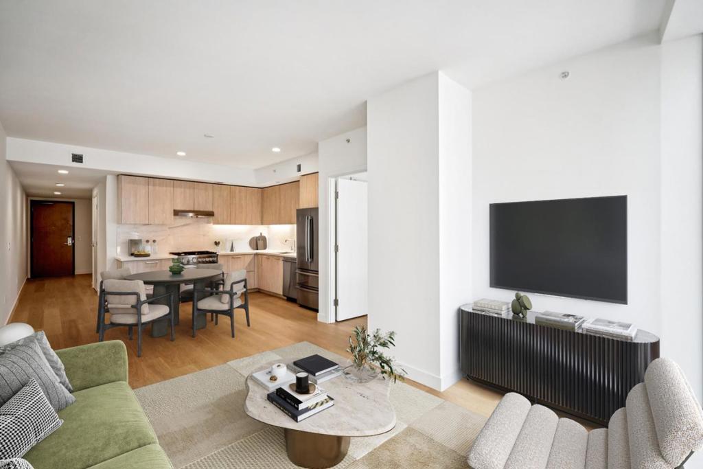 188 W St James Street 10505
