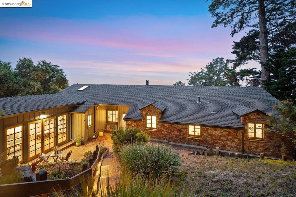 PIEDMONT PINES - Residential