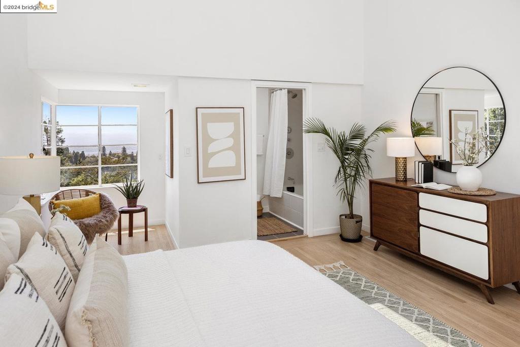 PIEDMONT PINES - Residential