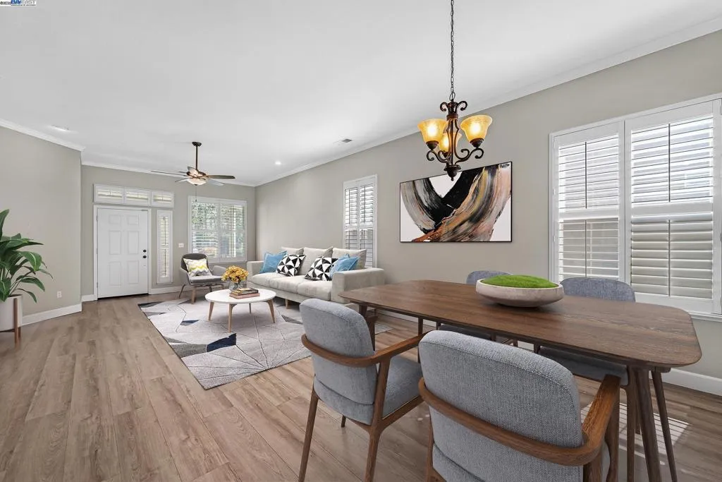 Oakdale, California 95361, United States, 2 Bedrooms Bedrooms, ,2 BathroomsBathrooms,Residential,Active,228233