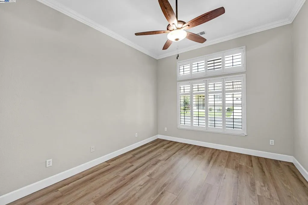 Oakdale, California 95361, United States, 2 Bedrooms Bedrooms, ,2 BathroomsBathrooms,Residential,Active,228233