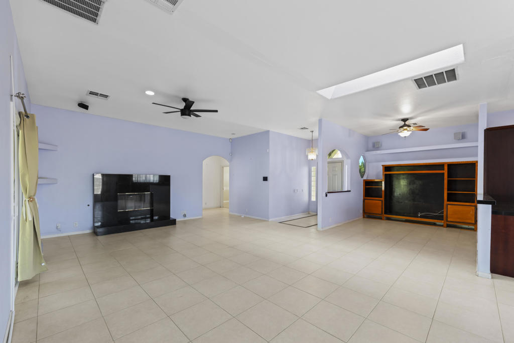 31515 Avenida Del Yermo