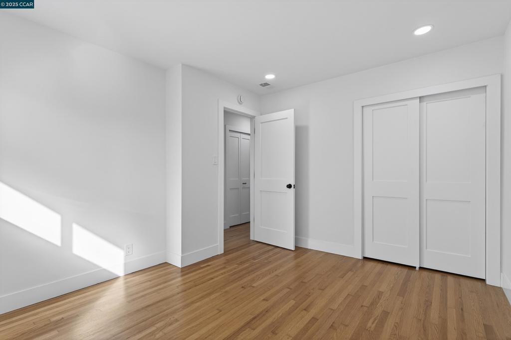 OLD PINOLE BAY - Residential