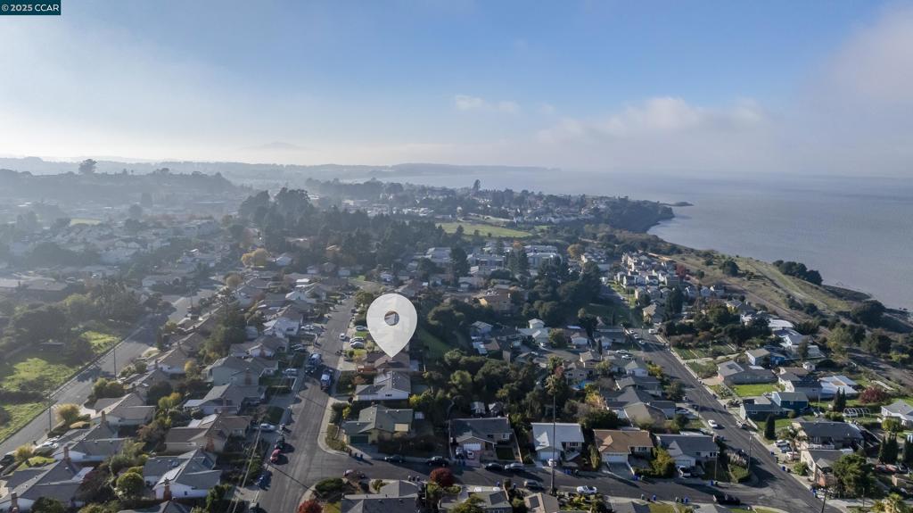 OLD PINOLE BAY - Residential