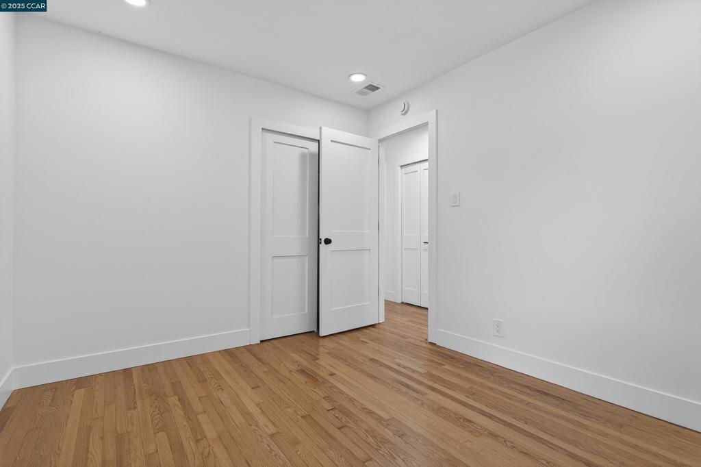 OLD PINOLE BAY - Residential