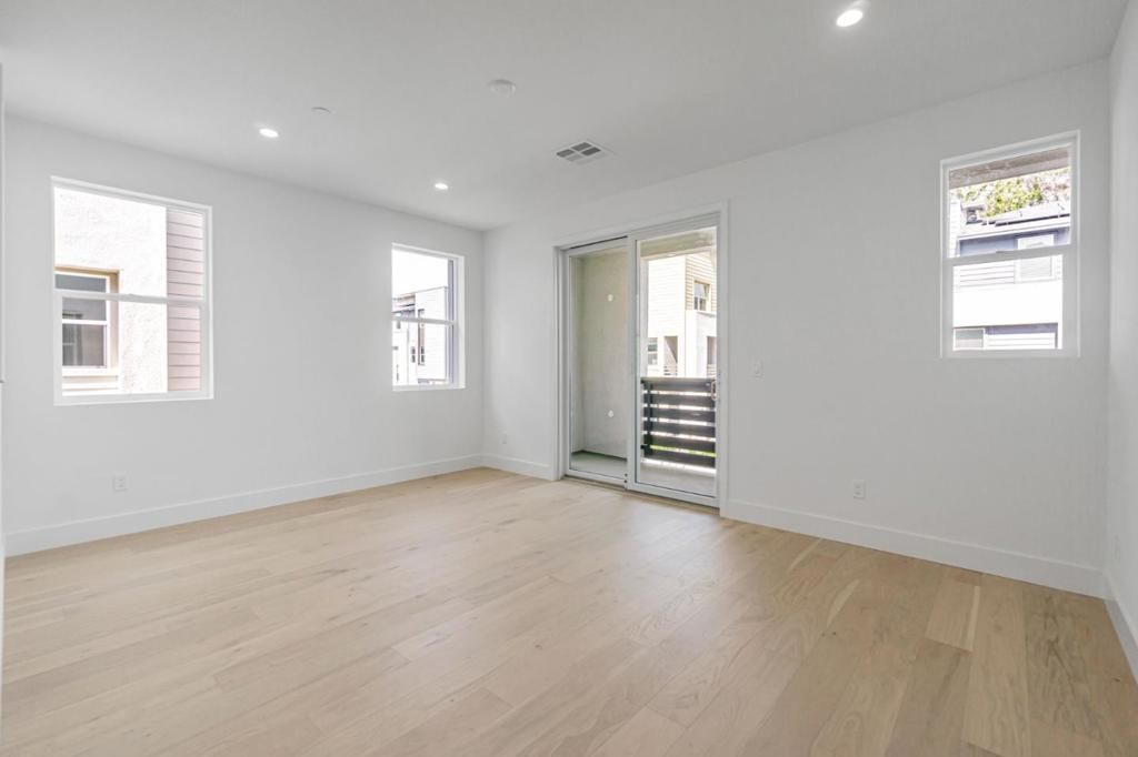 Photo of 3201 Ivory Terrace, San Ramon, CA 94583 (MLS # ML82025734)