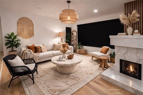 Photo of 12 Woodleaf, Irvine, CA 92614 (MLS # PW26036826)