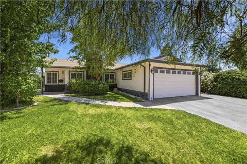 Photo of 1104 W W Avenue J10, Lancaster, CA 93534 (MLS # SR26116559)
