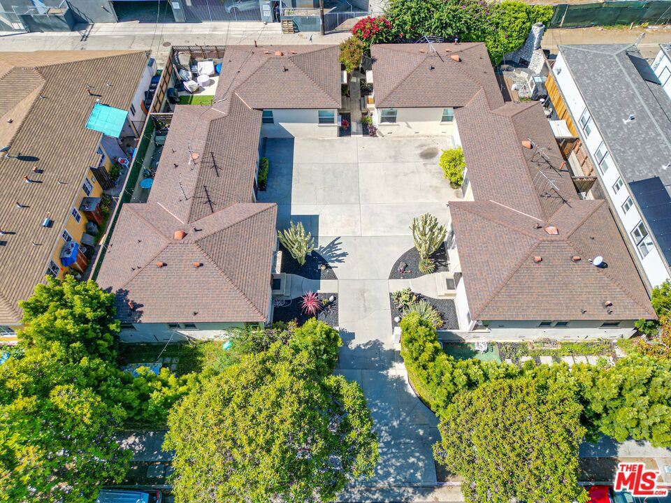 Photo 1 of 34 — 4231 S Centinela Avenue, Los Angeles, CA 90066