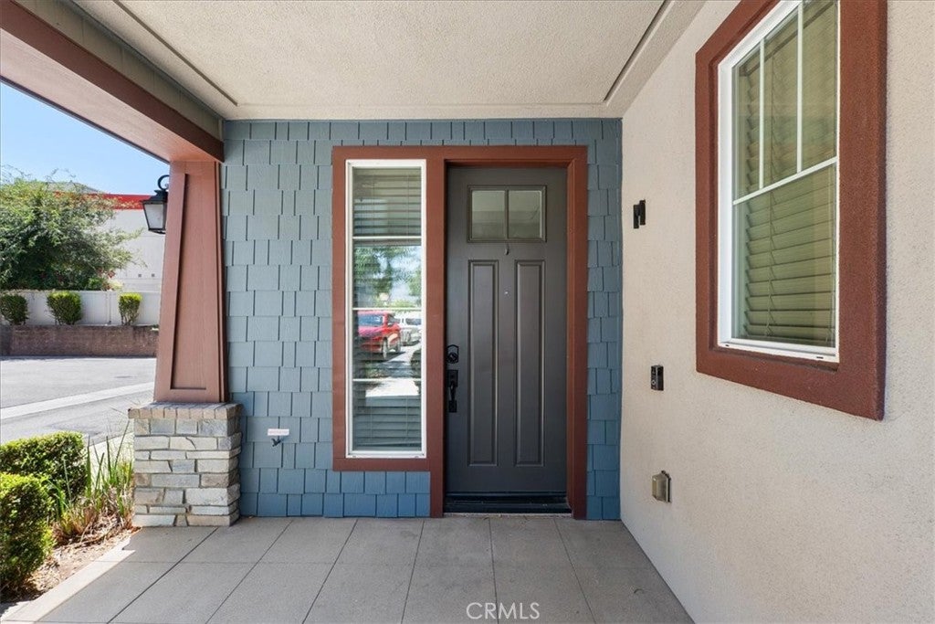 709 S Azusa Avenue M