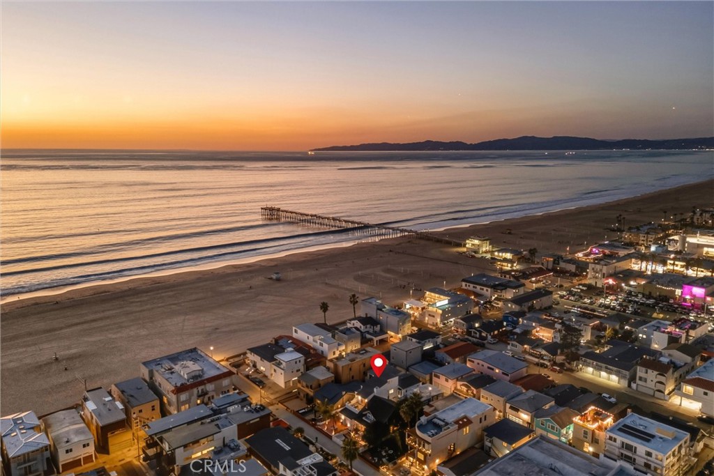 28 10th Ct (9th St walkstreet)