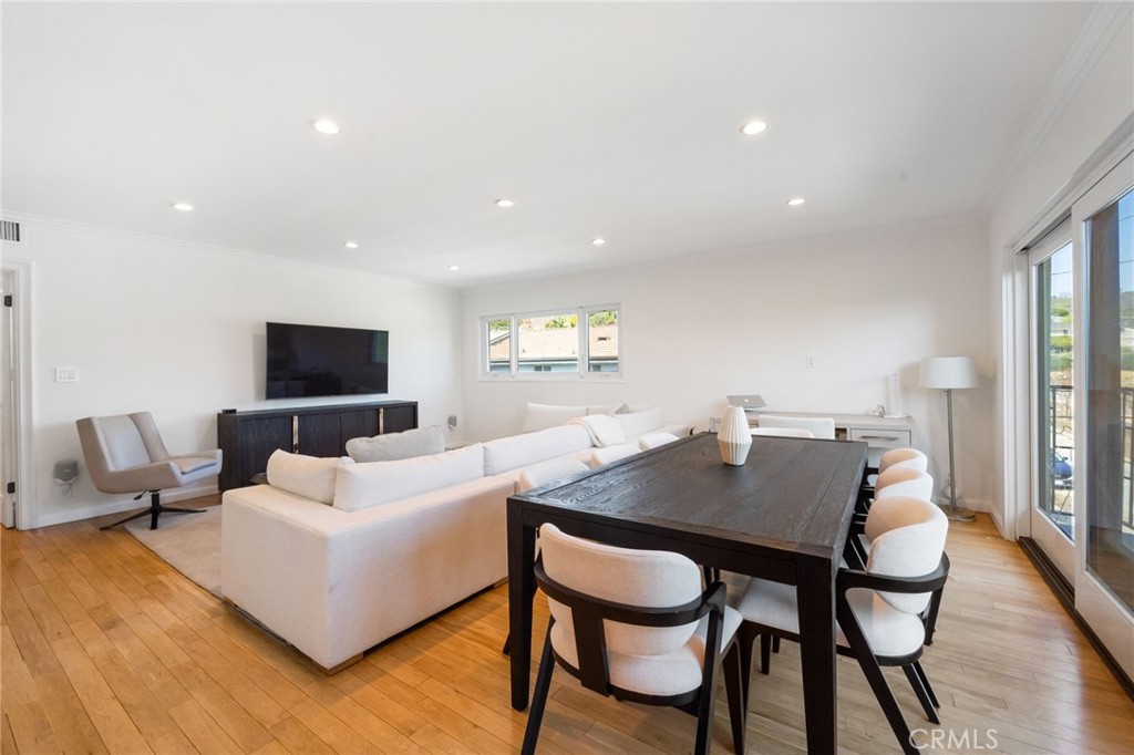 3407 Huxley Street 31