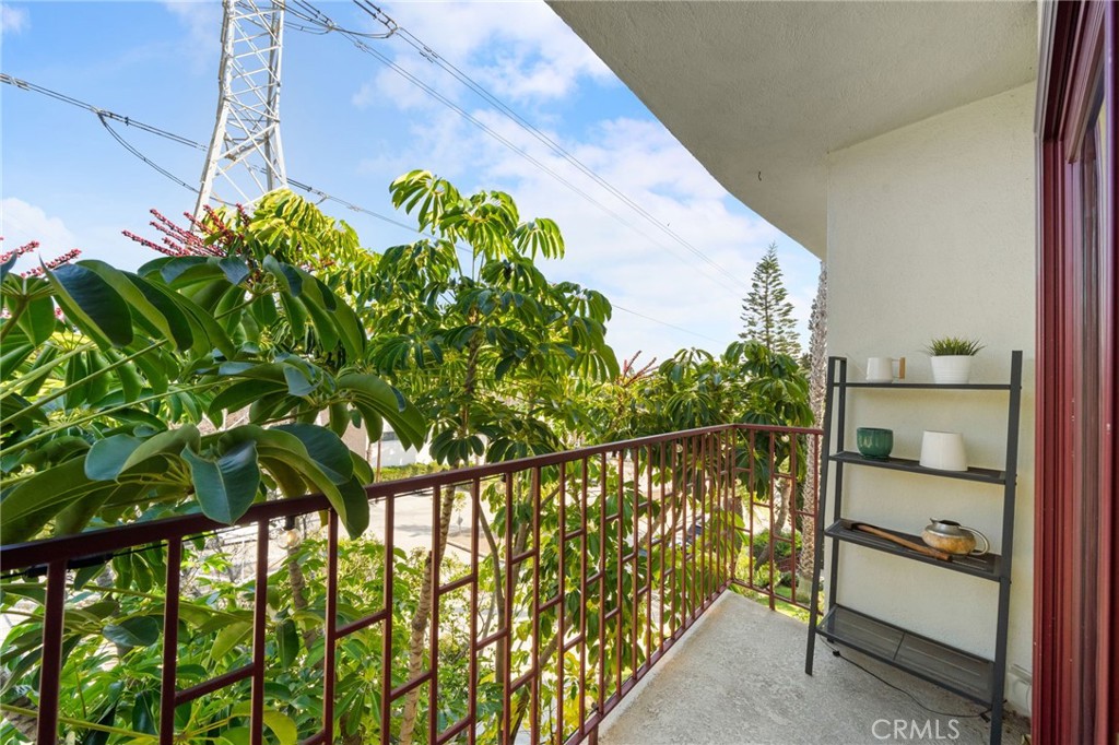 3407 Huxley Street 31