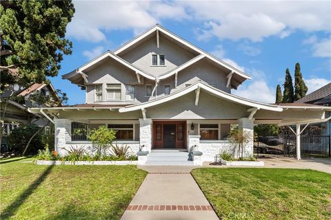 Photo of 2167 W 20th St, Los Angeles, CA 90018 (MLS # RS26065451)