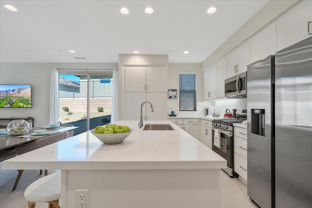 80238 Whisper Rock Way